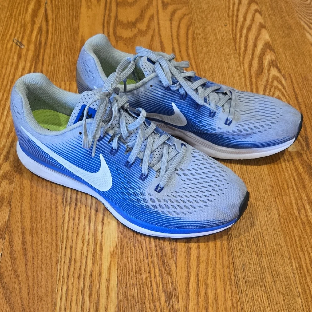Nike Gray and Blue Athletic Sneakers - Picture 1 of 15